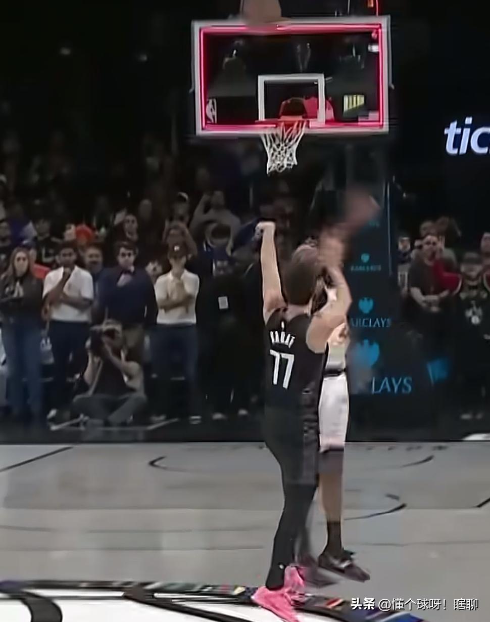 篮网都这么明目张胆了，联盟也不管管吗？
刚开始跟你打的有来有回，最后直接把胜利拱