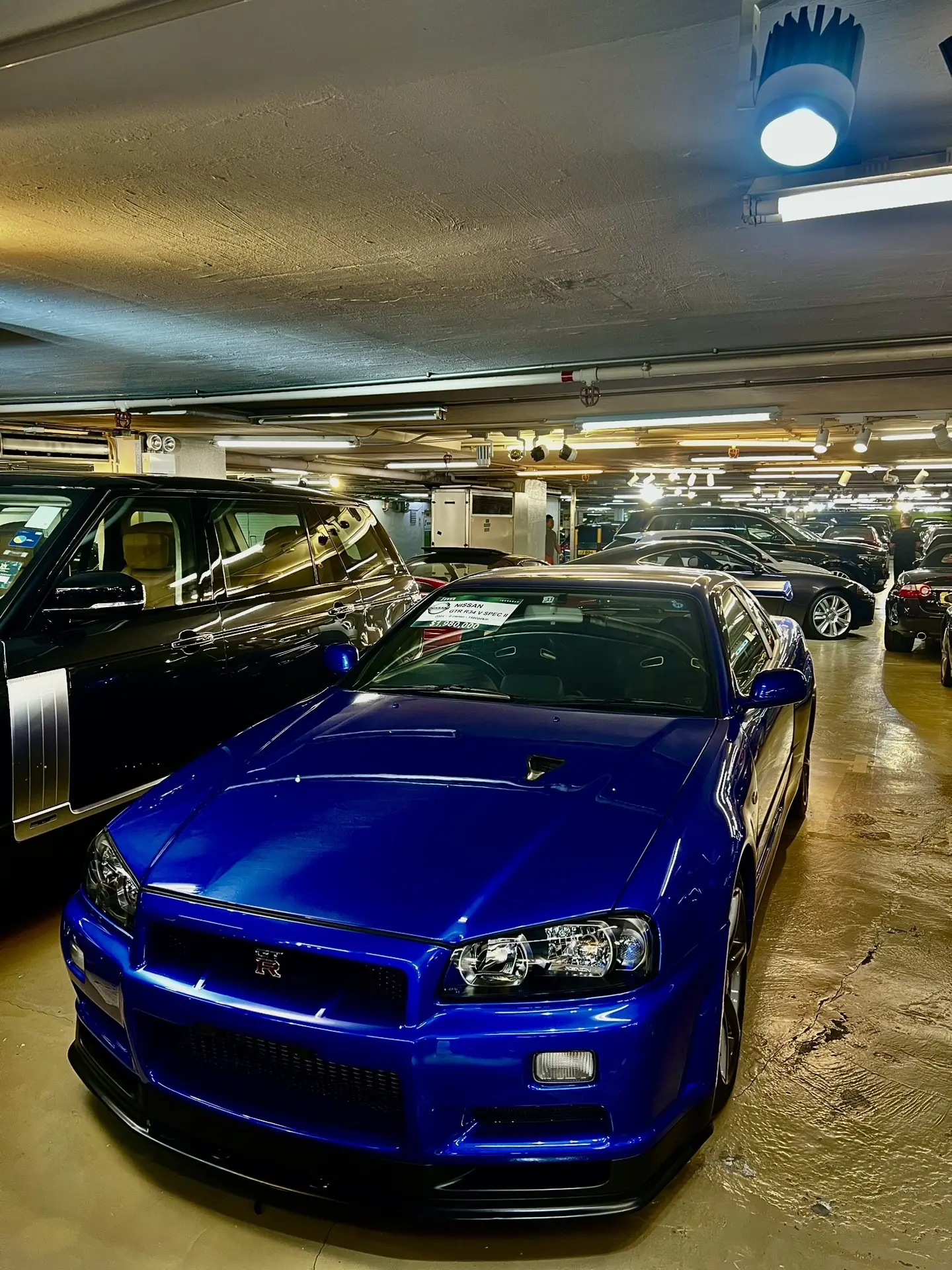 蓝色可以是任何车，但是最好是r34r34