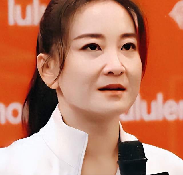 贾玲又胖上热搜！本人直言实在维持不住，网友：我们玲儿回来了