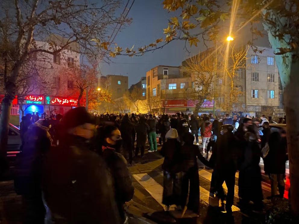 哈梅内伊亲自出面，矛头直指特朗普，伊朗的对内重拳即将落下？
伊朗国内的大规模抗议