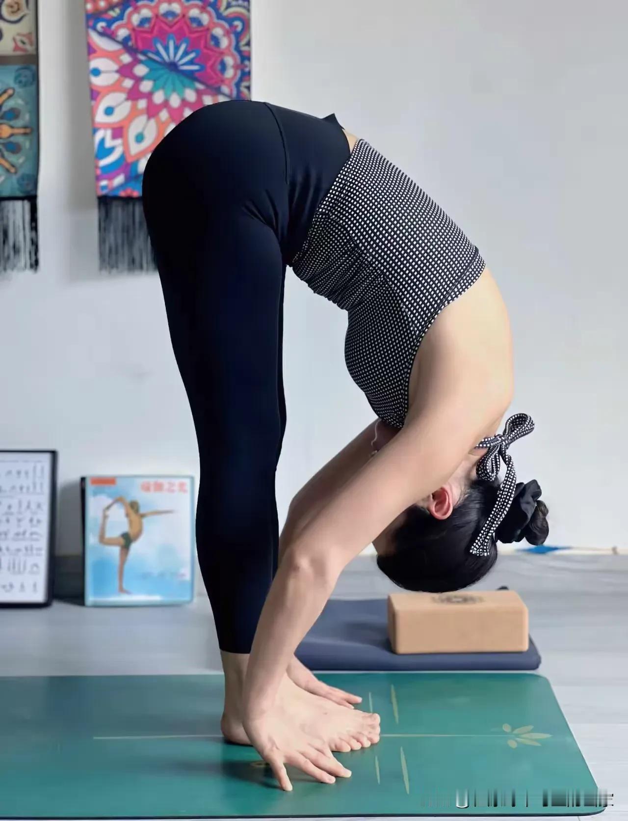 怎样穿搭能显示出温柔的女生气质?