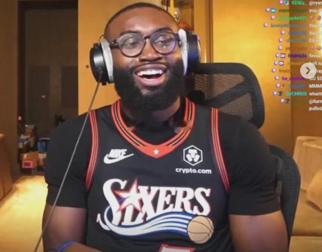 今年夏天刚刚加盟费城76人的侧翼球星杰伦·布朗（Jaylen Brown）开启了