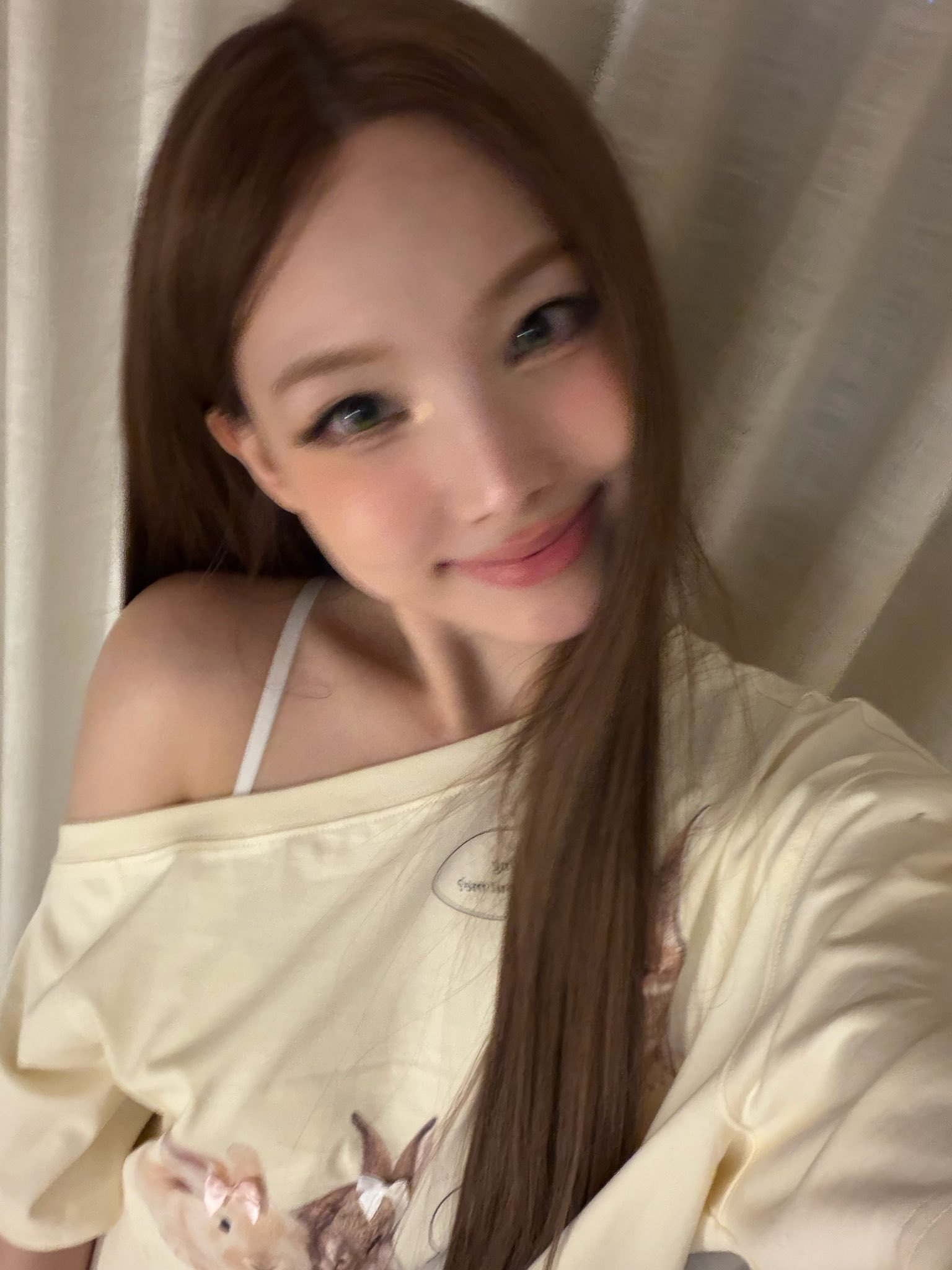 林娜琏🤍💛 