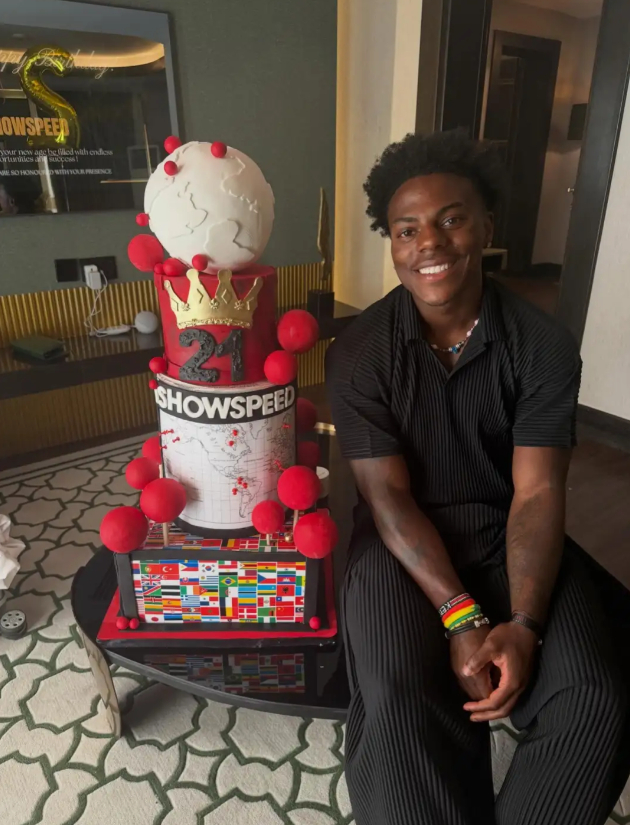 甲亢哥才21岁 speed回顾了自己精彩的人生，发现自己才21岁没想到甲亢哥才2