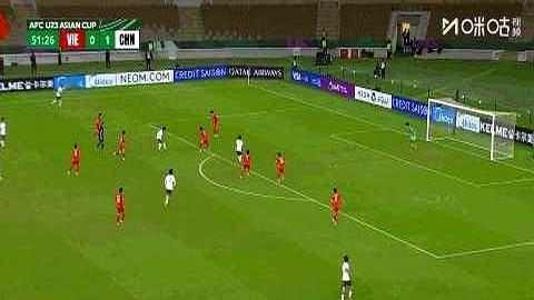 上半场闷平，下半场开场就炸锅。
 
第47分钟，彭啸甩头破门。
 
不到5分钟，