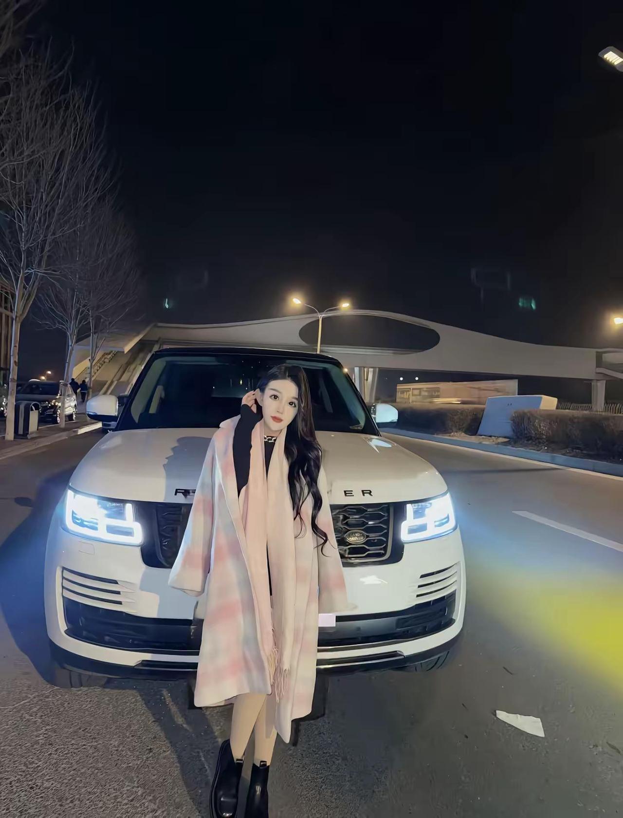 有个00年开路虎揽胜的女孩想给你一个家