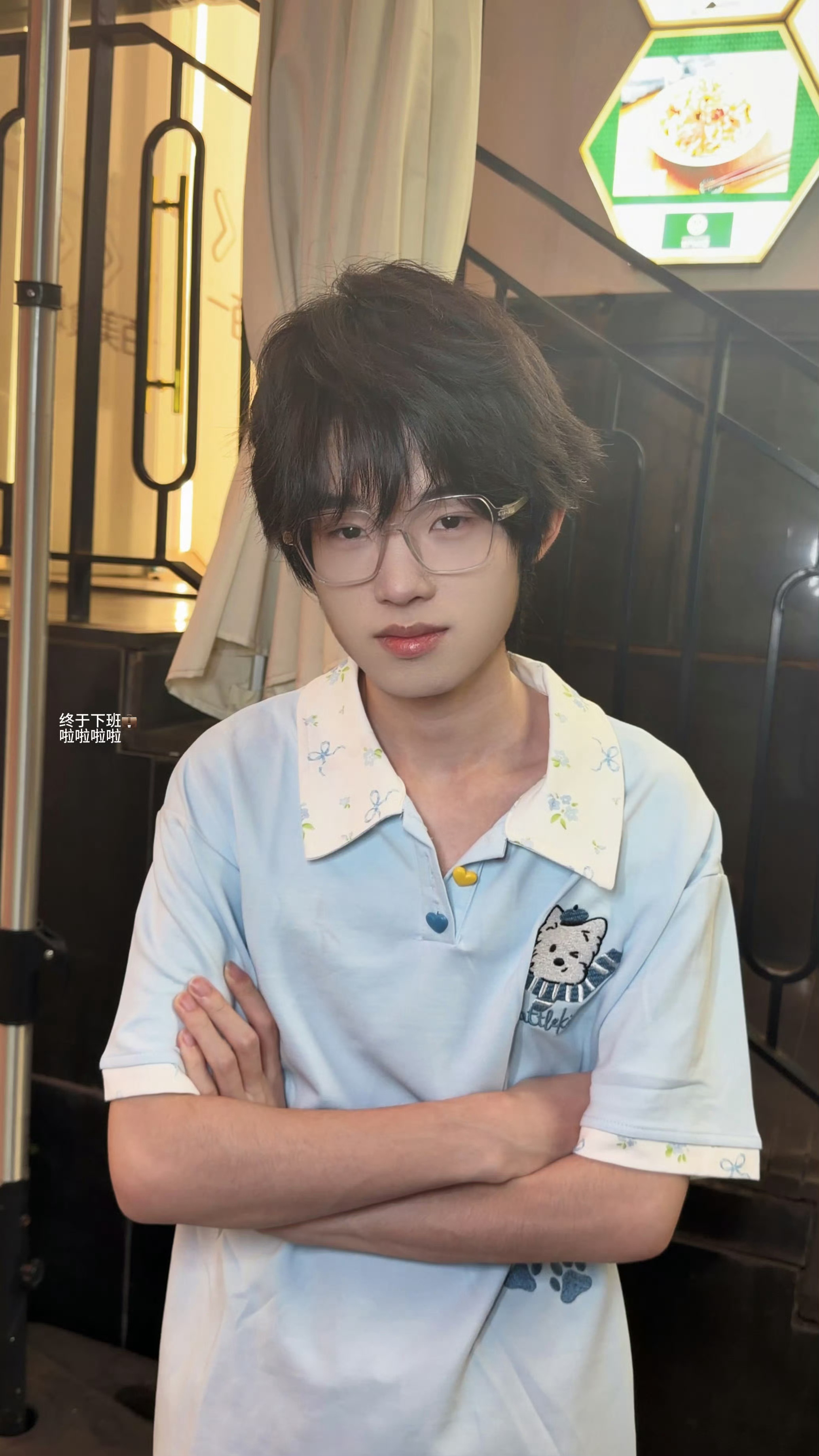 心坤女她故意这样穿衣服的吧 ​​​