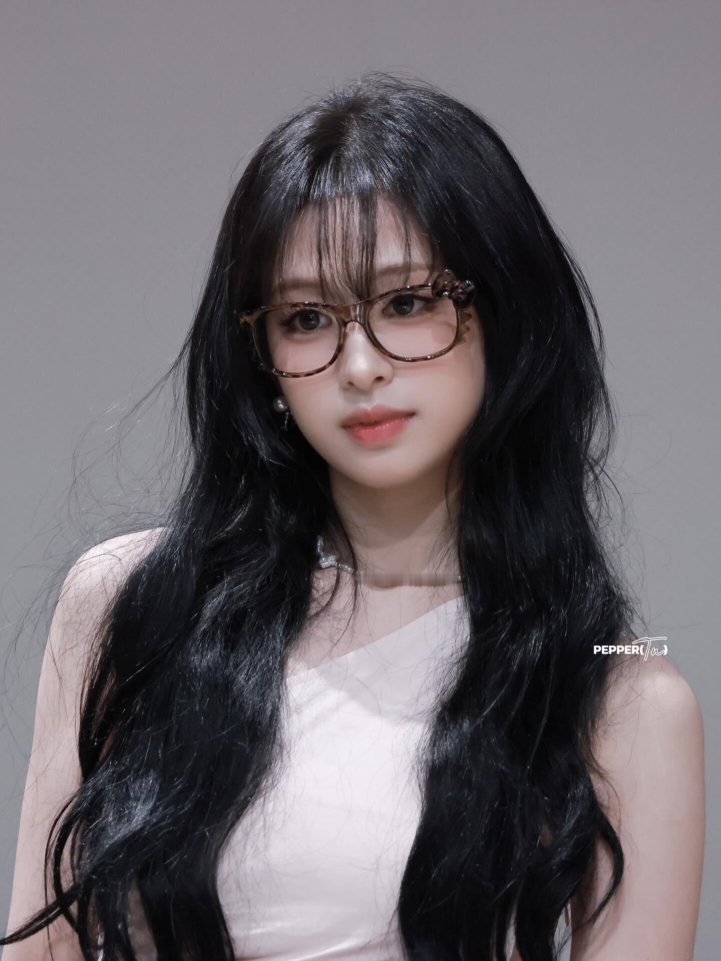 女神好美ahyeon 丨郑雅贤 丨郑雅譞