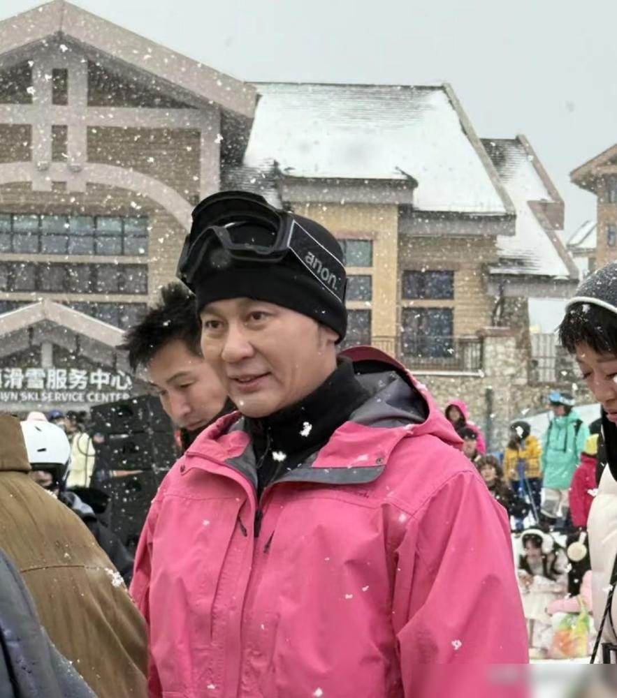 李晨这是把《奔跑吧》焊成长期饭票了吧

娱乐圈的常青综艺不少，能把一档国民综艺当