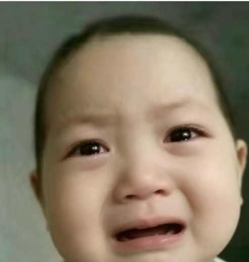 好伤心 姐姐都不理我 