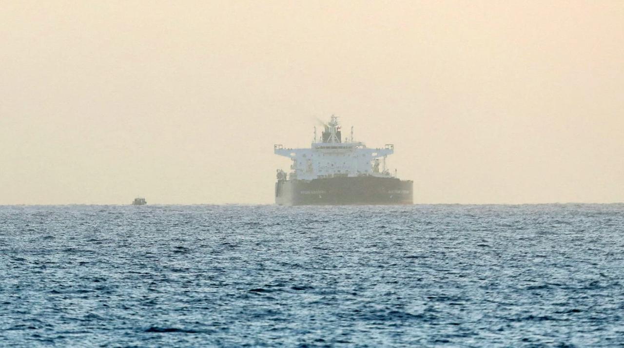 美海军陆战队在阿曼湾扣押伊朗油轮
 
据美国中央司令部发布消息称，美国海军陆战队
