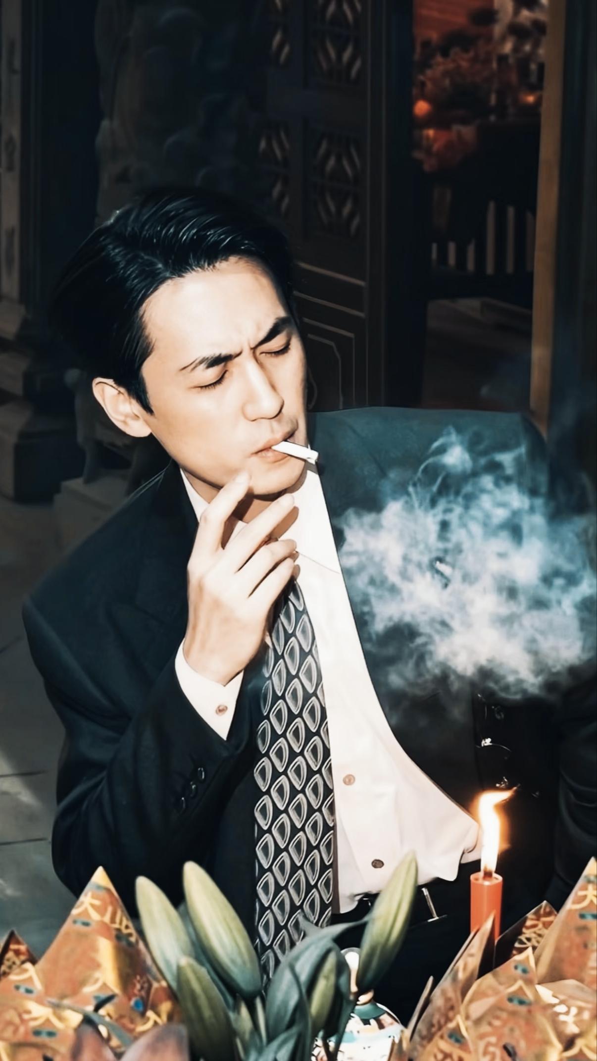 朱一龙在电影空枪里的表现真的夯爆了！难怪合作过的导演和演员都对他赞不绝口，张艺谋