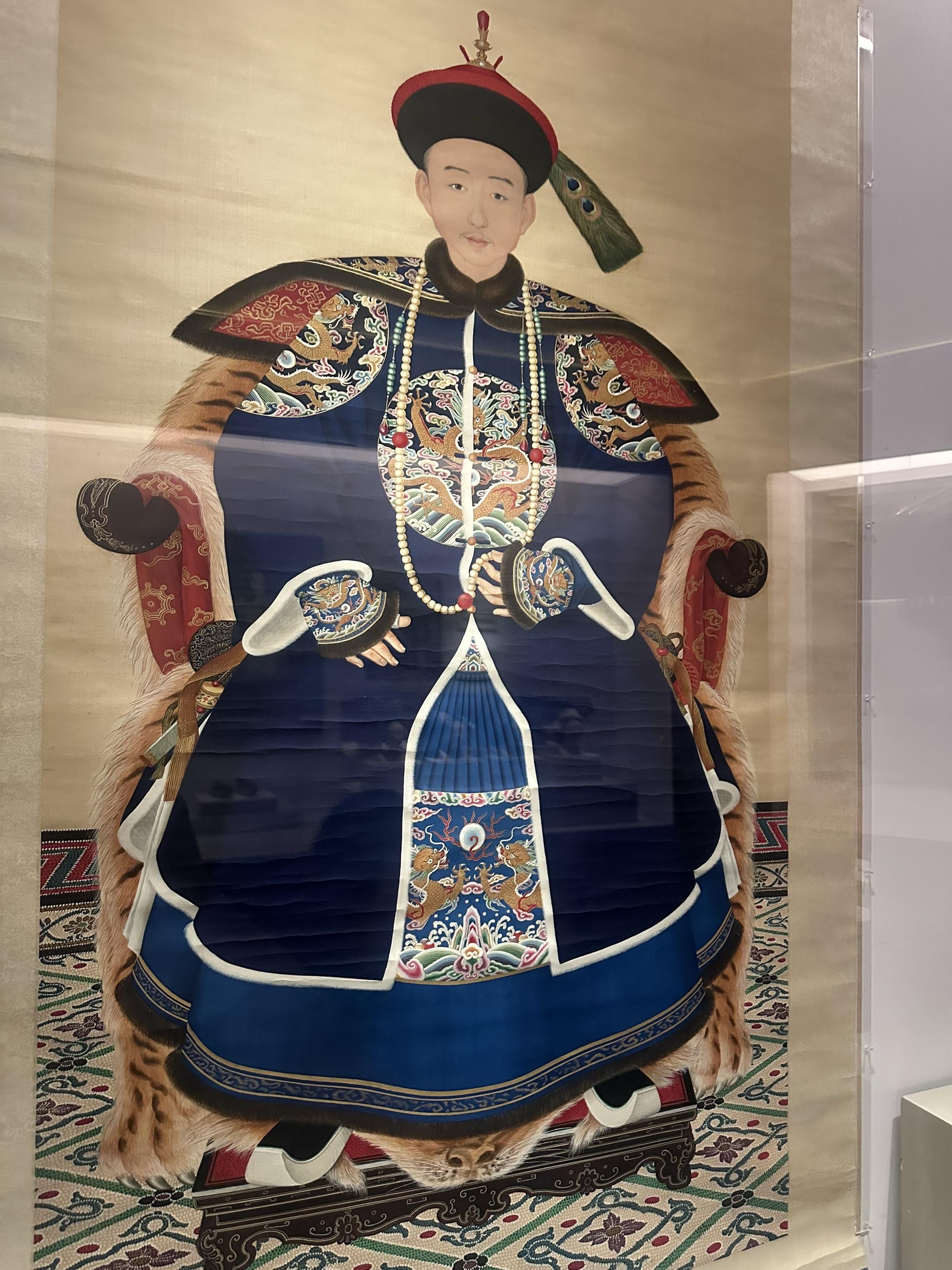 富察·明瑞   字筠亭，满洲镶黄旗人。乾隆朝名将、外戚。承恩公傅文之子...