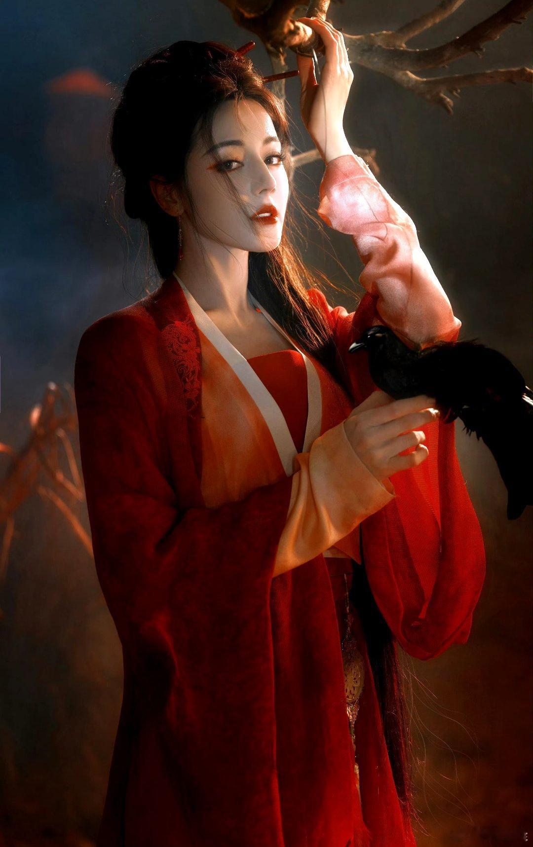 陈飞宇采访猛夸迪丽热巴演的好就是要夸夸，合作过的同事都对这个演员巴赞不绝口！不信