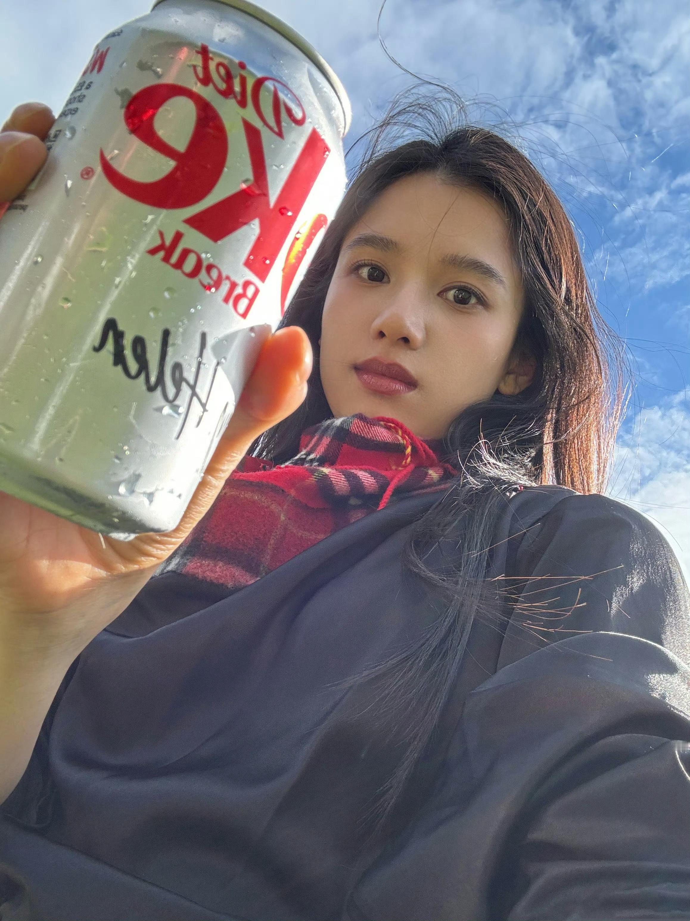 存一些夏日饮品拍照姿势🍹🍻🍺 ​​​