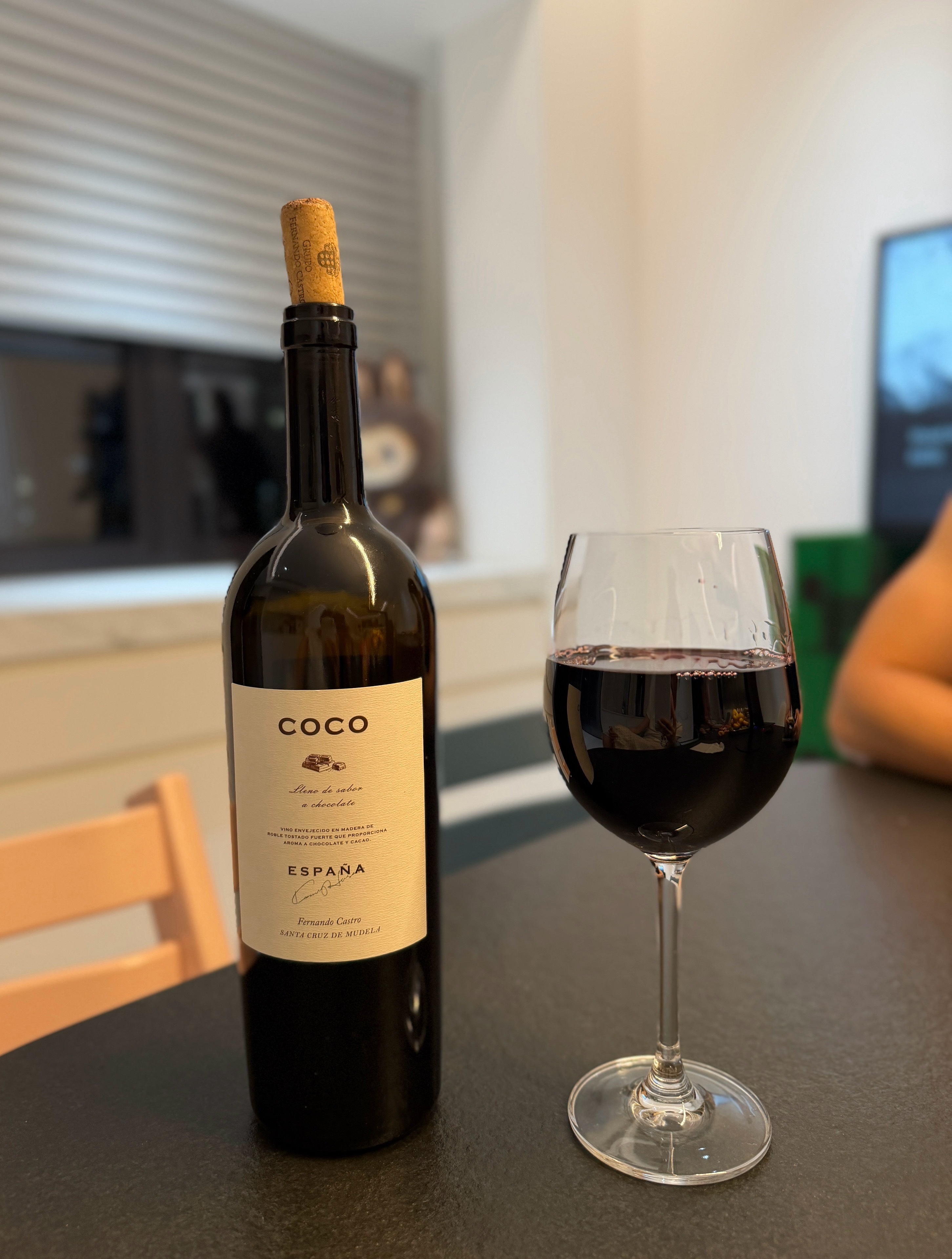 纯干喝。你们要不要来一杯？ 