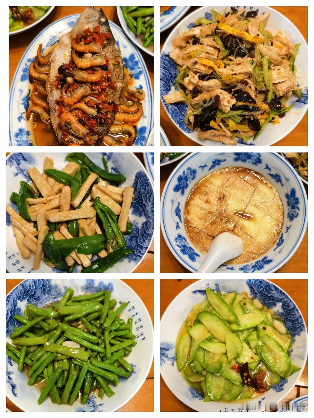 晒晒我家的家常便饭！

今日四个人的晚餐:剁椒蒸鲈鱼、辣椒炒臭豆干、蒸鸡蛋羹、