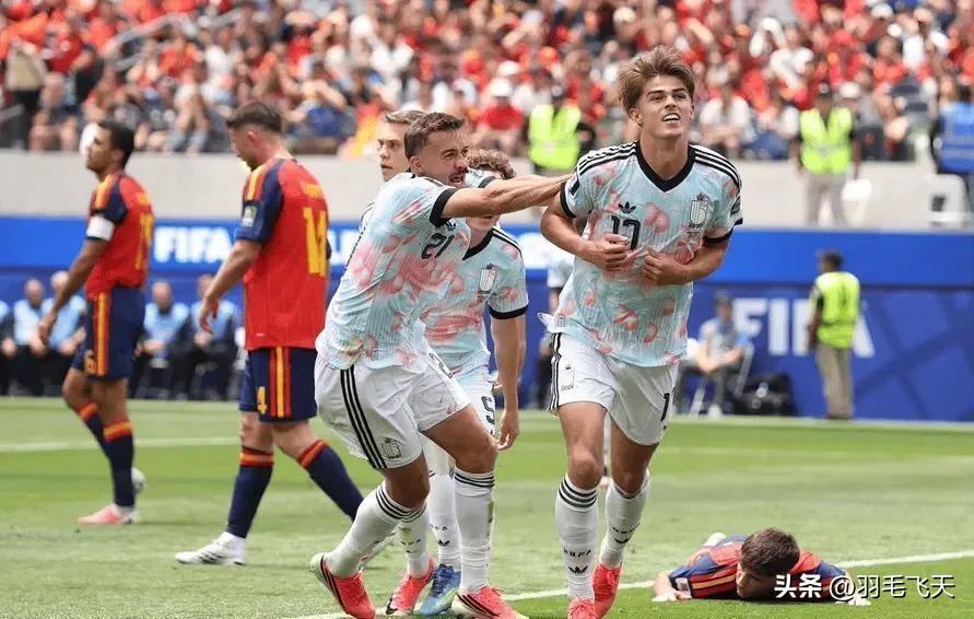 巅峰对决西班牙压哨绝杀
7月11日凌晨三点，世界杯4强争夺战，西班牙VS比利时。