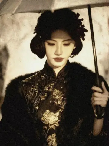 别看了 这是苏绿夏苏老板 傲气的很鞠婧祎苏绿夏