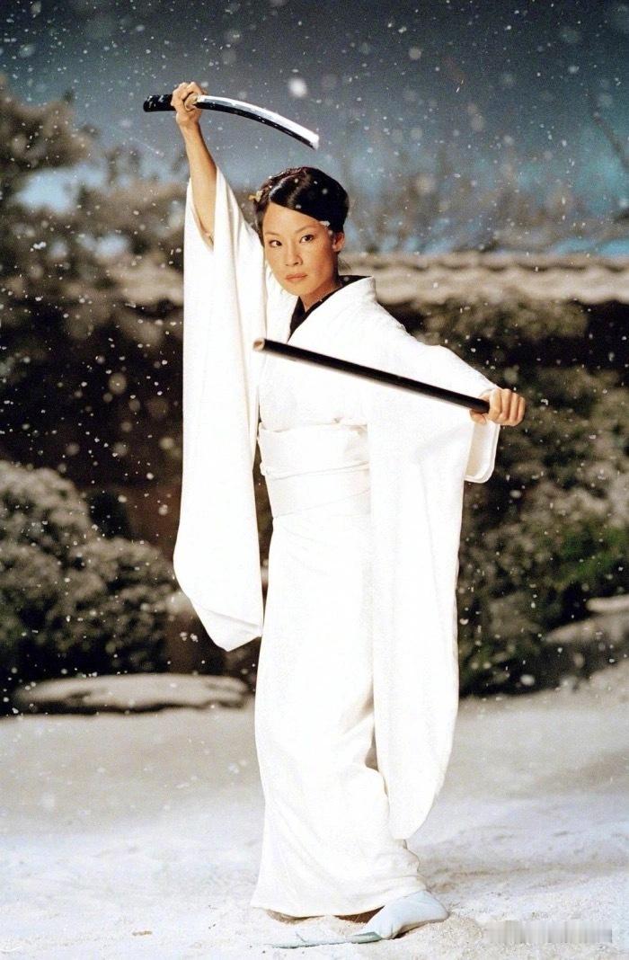大坂直美温网出场战袍的灵感来自经典电影《杀死比尔》🎬“对我来说，我觉得时尚很有