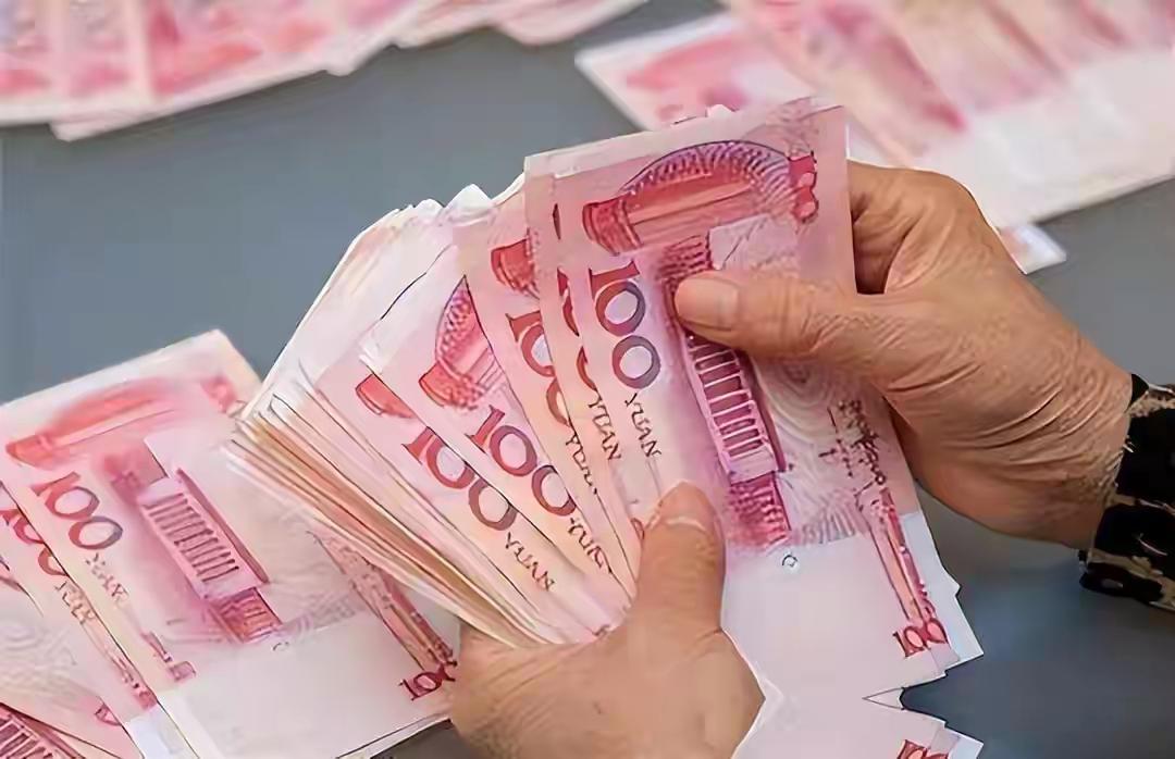 现在有多少存款，才相当于80年代的“万元户”？看看你达标了吗！

“万元户”这三