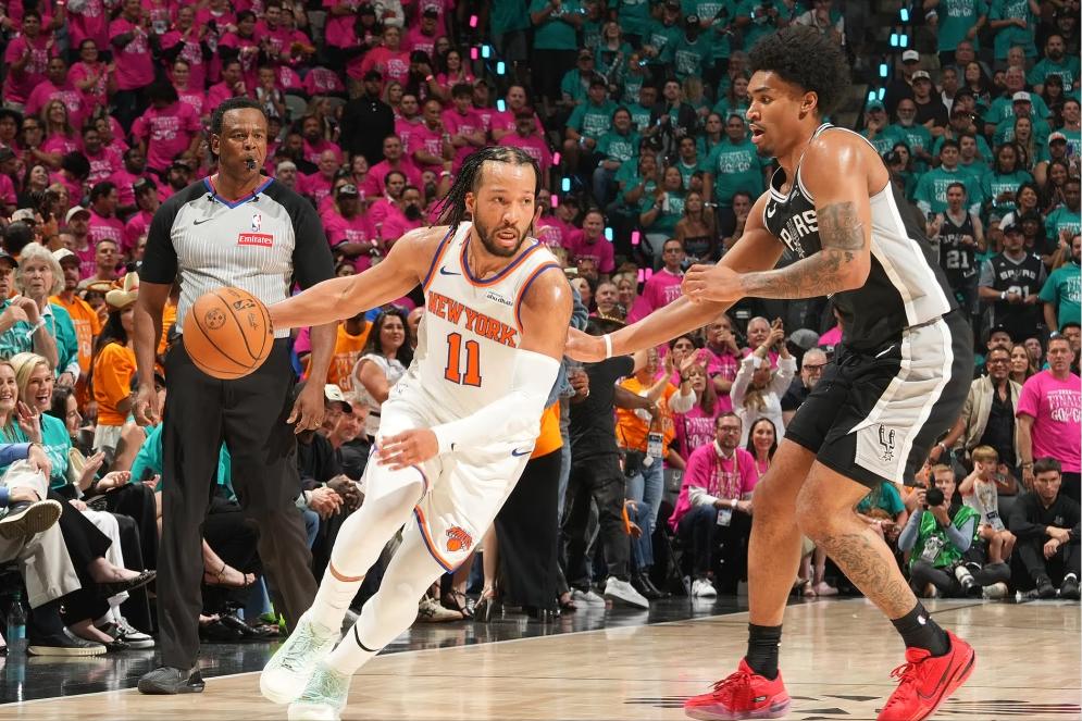G1狂砍30分！布伦森防守数据惊艳：限制马刺众将15投仅1中

NBA总决赛首战