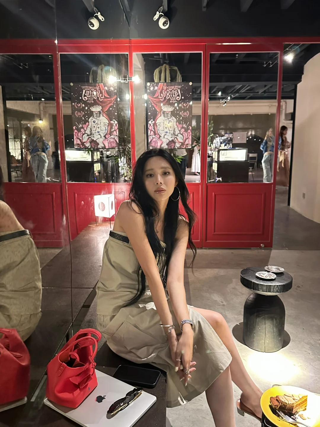 来上海新店坐一坐