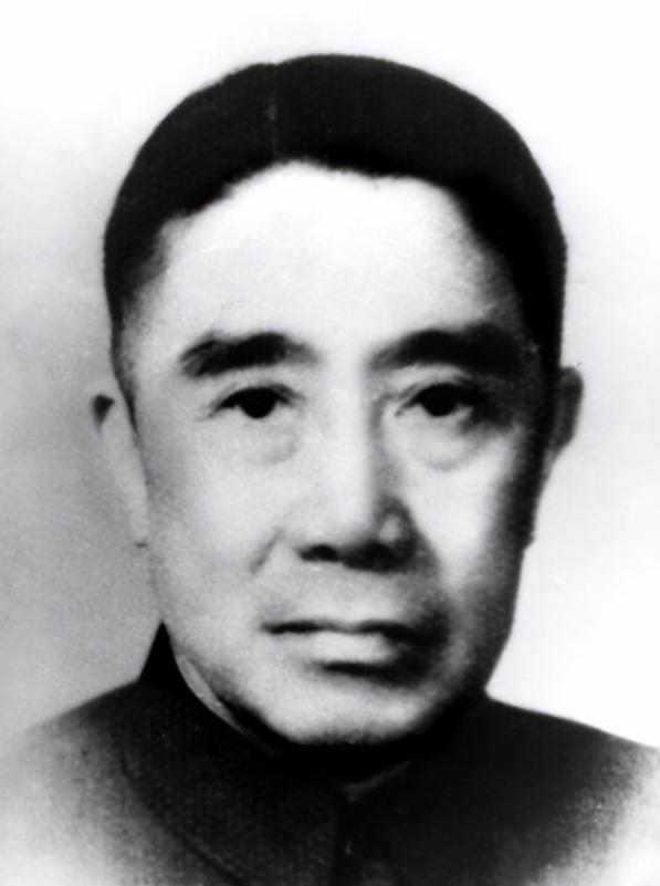 戴笠一辈子只做到副局长，军统真正的正局长，是贺耀祖，这个人表面是蒋介石心腹，暗地