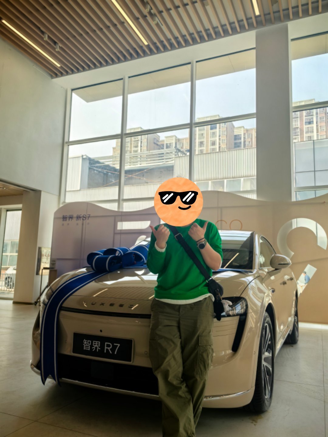 交作业了哟。一周时间，光速从刘亦菲粉丝叠buff成为尊贵的智界车主。刘亦菲同款智