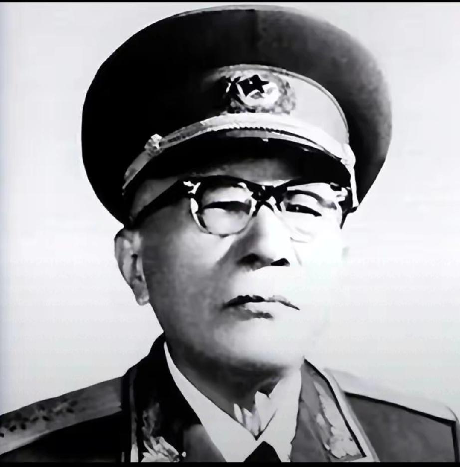 1952年禁毒风暴前夕，
黄克诚的一个请求让所有人震惊！

谁能料到？
在那场席