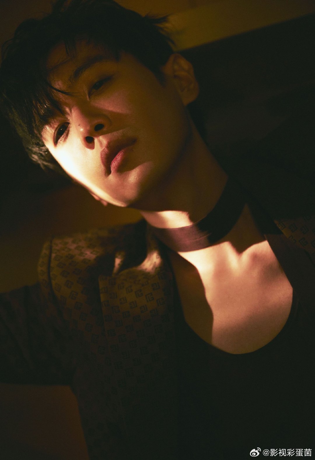 #张若昀低领内搭##张若昀黑色choker#超帅 ​​​