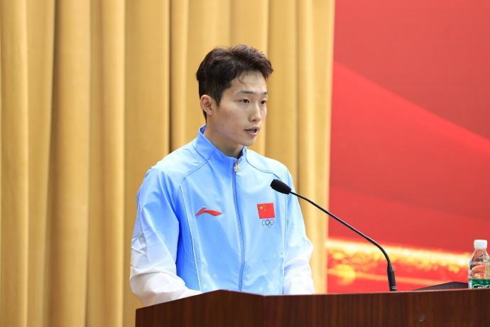 第20届亚运会中国体育代表团成立动员大会9月4日在北京召开。中国体育代表团团长、