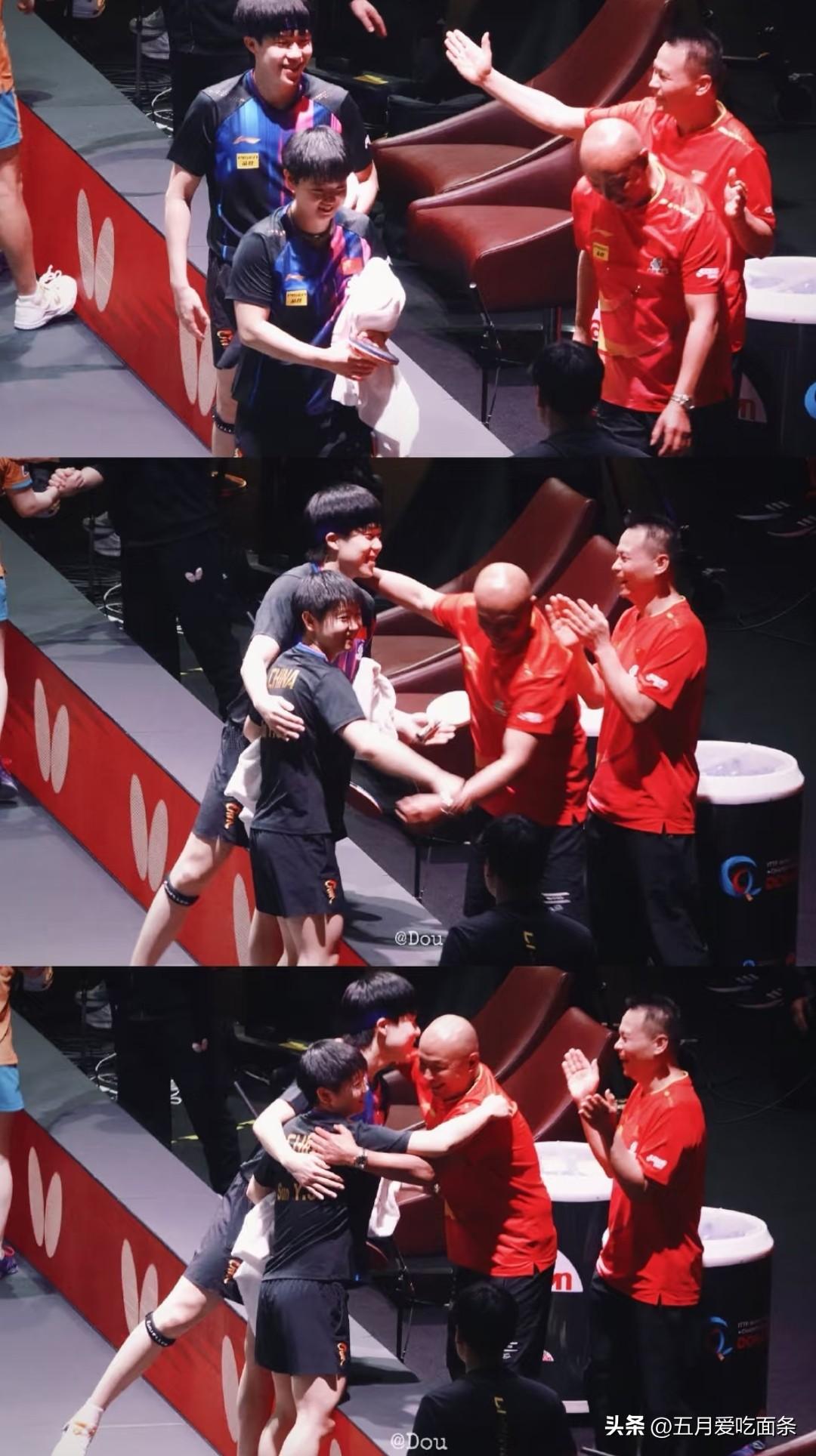 今天愚人节，各大站姐都发出自己相机手机里的秘密照片，看得真是眼角弯弯，嘴角翘翘，