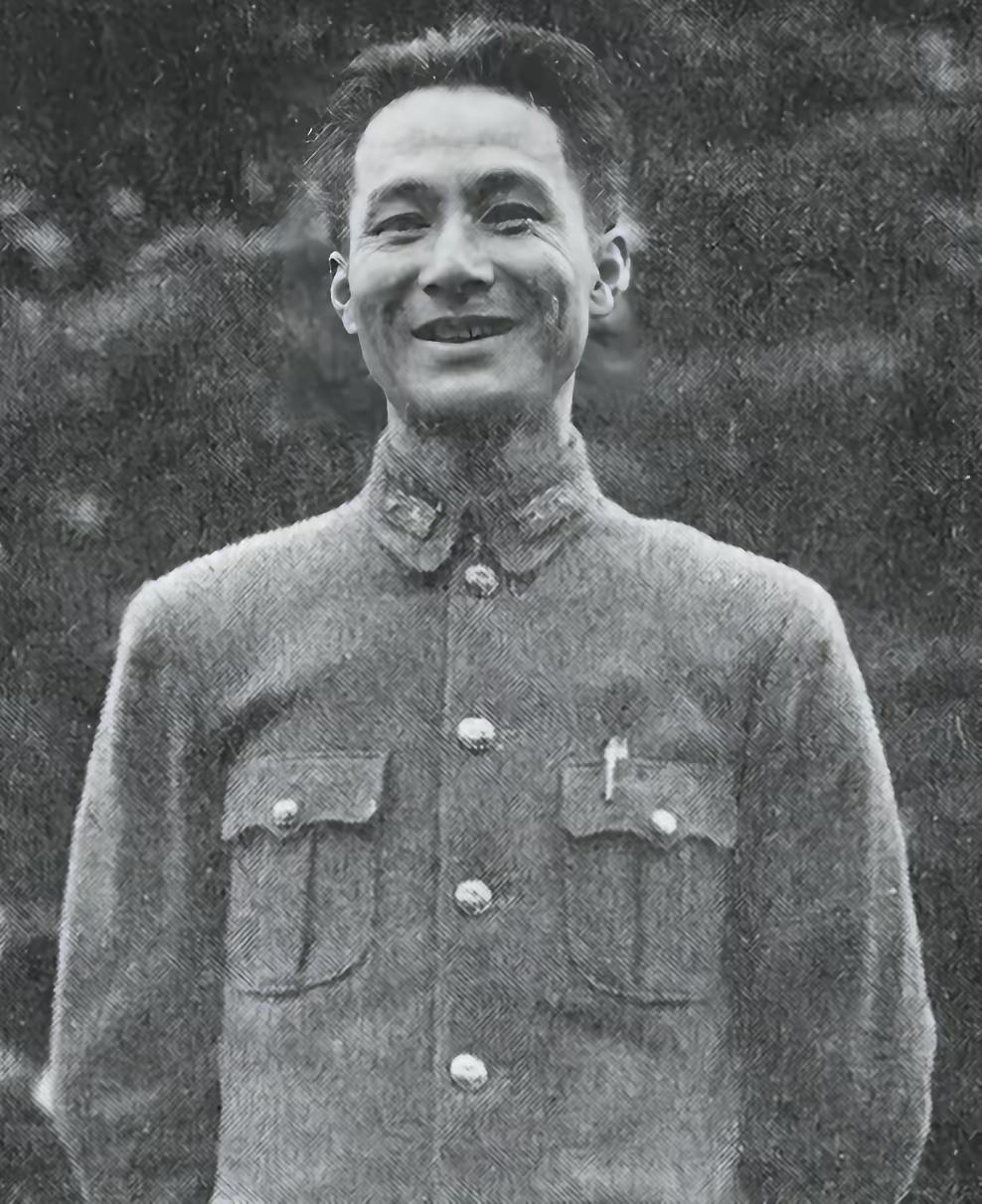 1948年，区寿年被俘。21年前，他当营长，粟裕是班长。如今重逢，粟裕只叹一句：