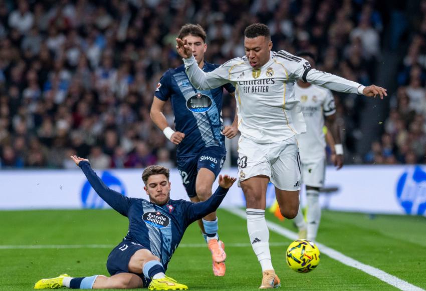 西甲第16轮比赛，姆巴佩破门，皇马1-0领先阿拉维斯。据媒体统计，姆巴佩本赛季各