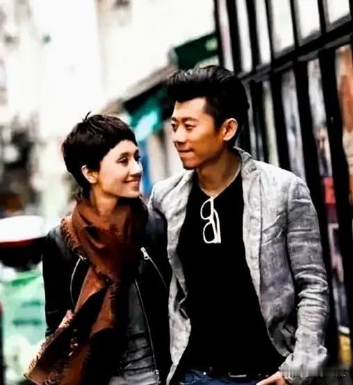 袁泉和夏雨是娱乐圈很低调的一对夫妻，两人颜值度高，而且品性很好，两人无论是从相貌