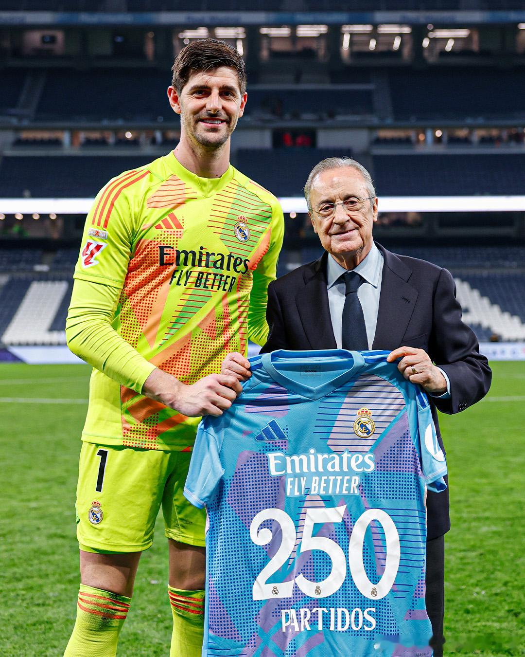 👏 ¡完成生涯2️⃣5️⃣0️⃣场比赛! 