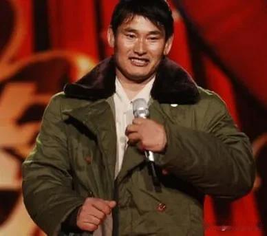 从“大衣哥”朱之文到郭有才，菏泽真是个神奇的地方！
朱之文出身草根，他是电视传播