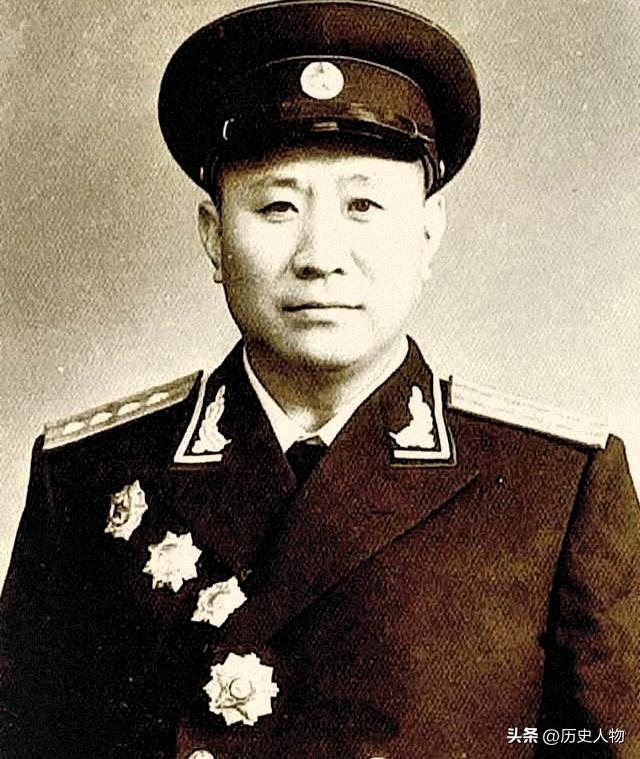 空军十五师师长、开国大校刘盛起，1912年生于安徽岳西。土地革命时期参加红军，坚