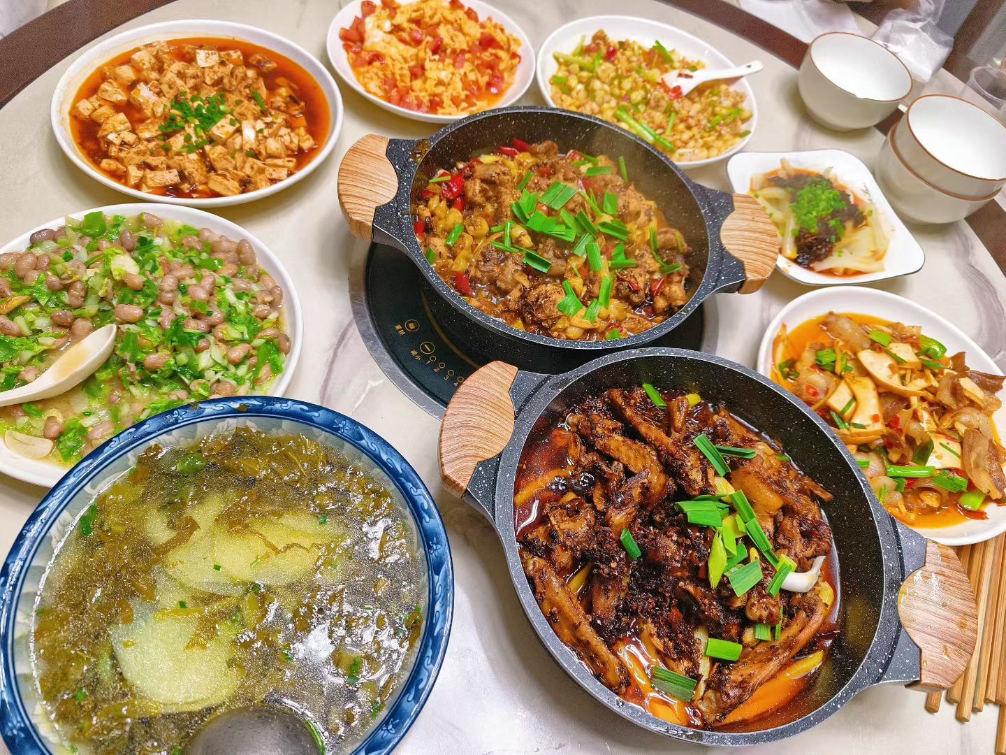 田栩宁[超话]  老公说的好好吃饭(*≧∪≦)🍚所以我每天都这样吃吃吃喝喝喝 