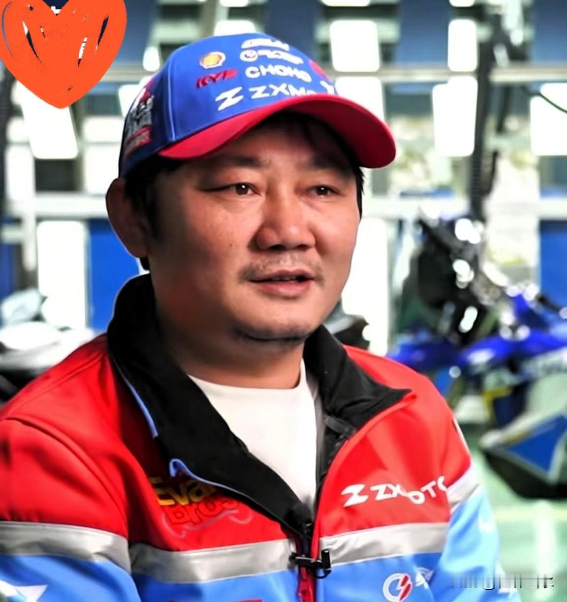 张雪祝贺东方大国海军成立77周年的祝福视频，意外被海军官媒转发，这说明海军很关注