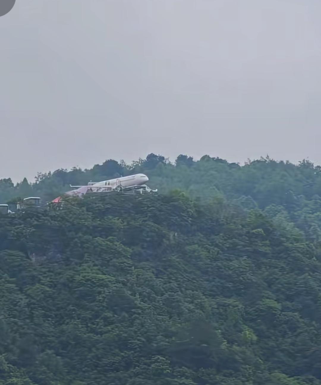 沿海城市有航空母舰公园，贵州不沿海不沿江，但有航空飞机主题公园，五月底开业，欢迎