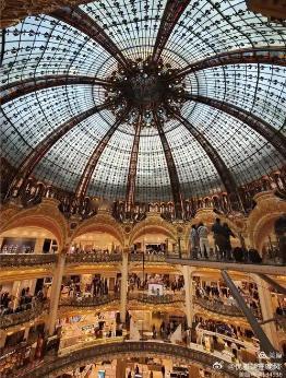 【财富晚茶】午盘透析(12.19)：北证涨幅0.92%：零售反弹影视回调导语：作