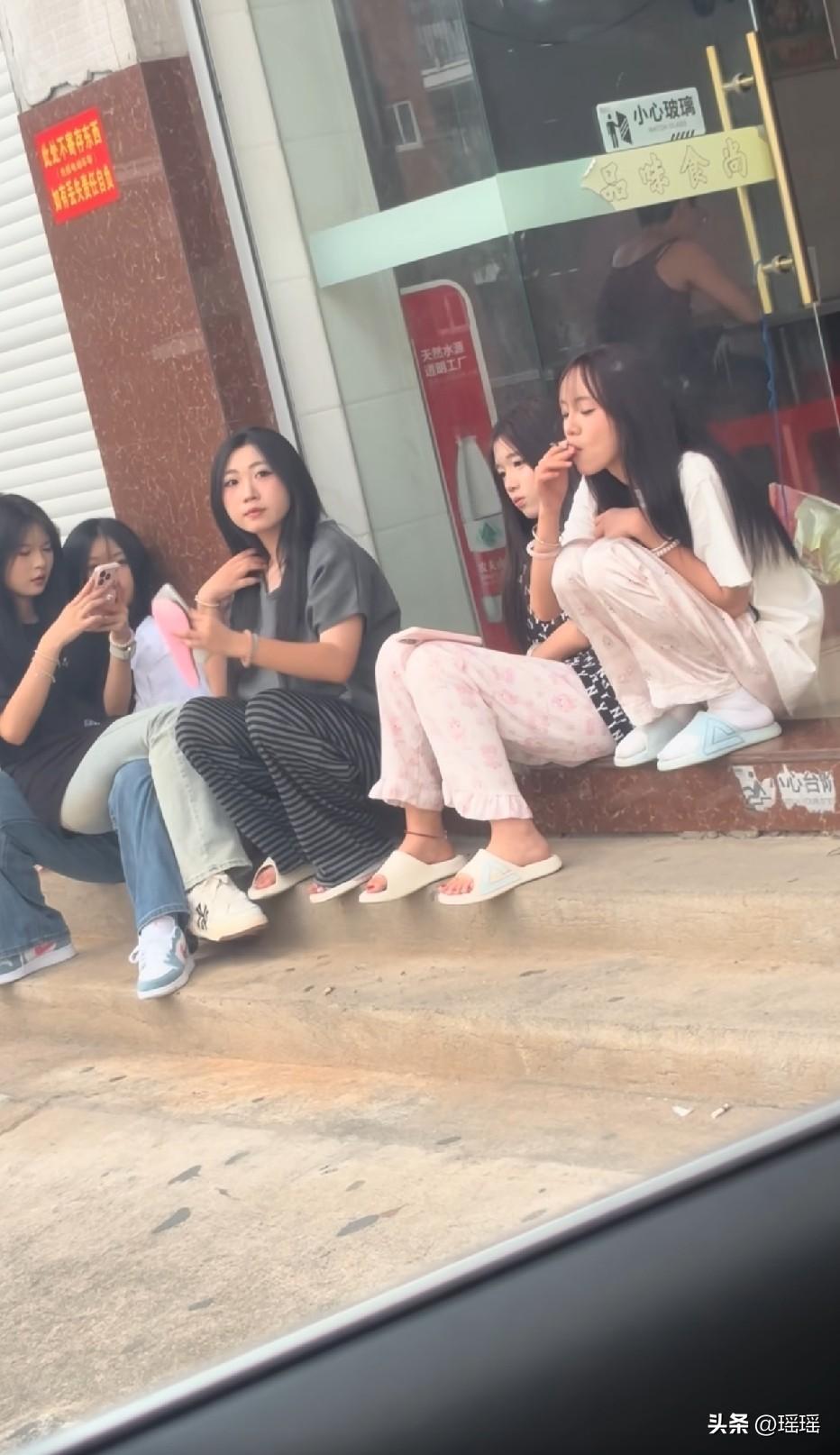 吃颜值，你要够帅