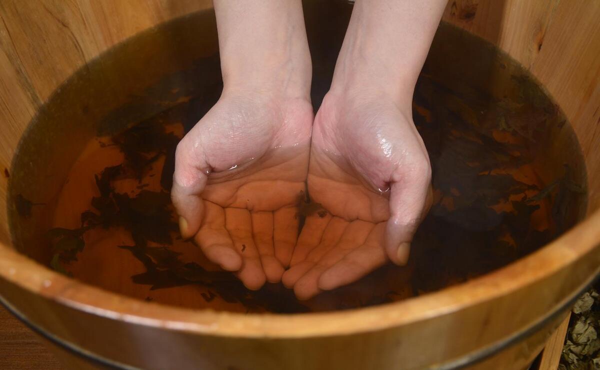 HPV是病毒感染，不只是皮肤问题！5种表现，说明身体已受影响，需及时就医！

H