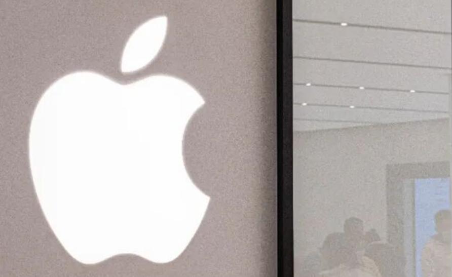 近期，苹果公司正经历