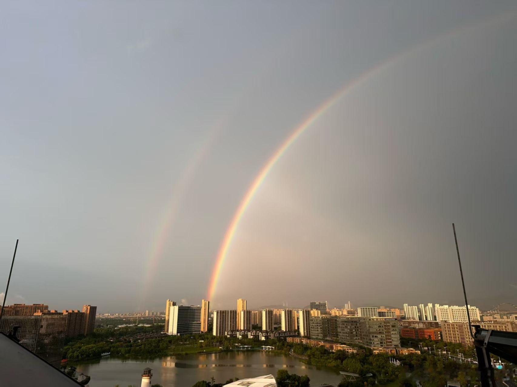 见🌈 