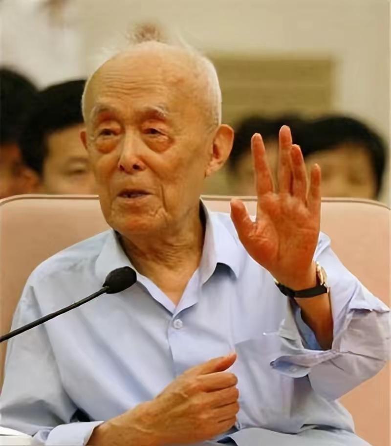 北大终身教授季羡林，留给世人的忠告，一针见血！他说："大多数人来到这个世界上就是