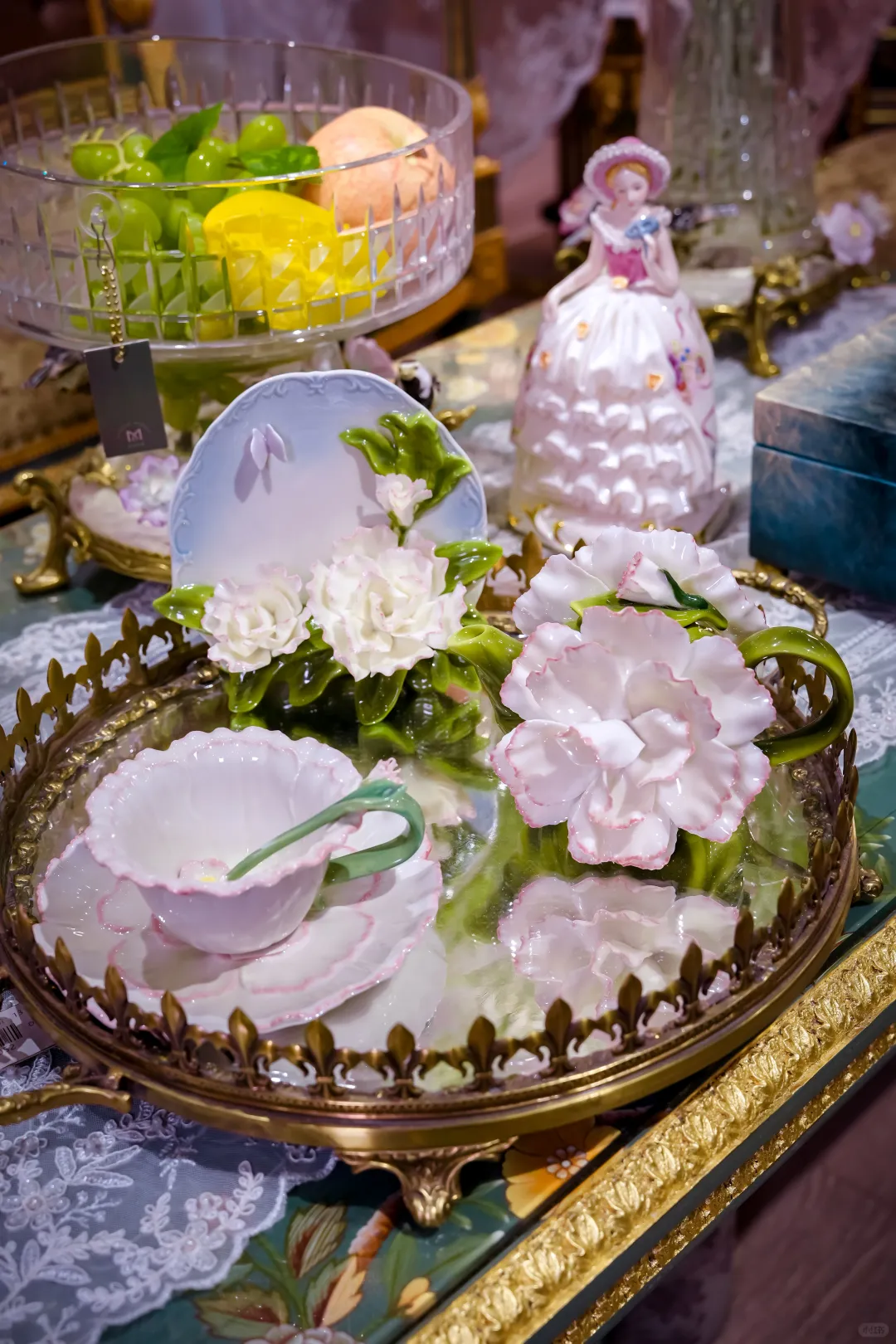 用这些美丽的茶具，优雅的喝一杯茶吧！