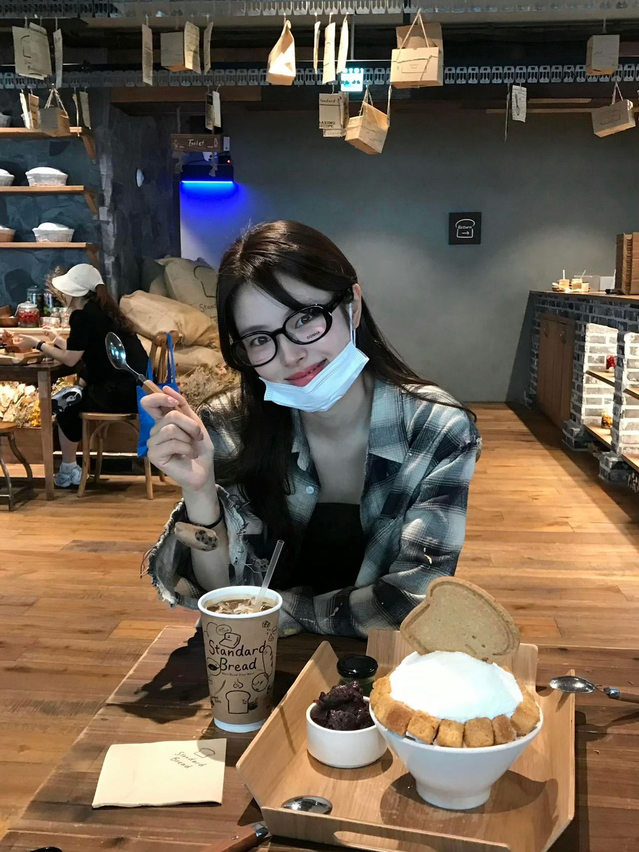 今日份营业的👧🏻欢迎评论补充～ ​​​
